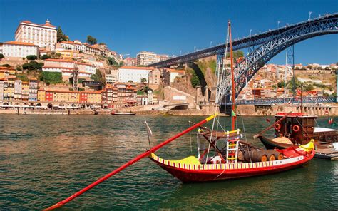 17€ Voos baratos do Porto para Paris (OPO – PAR) .